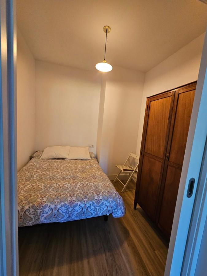 Apartamentos En El Centro - Plaza De Amboage - Wifi แฟร์โรล ภายนอก รูปภาพ