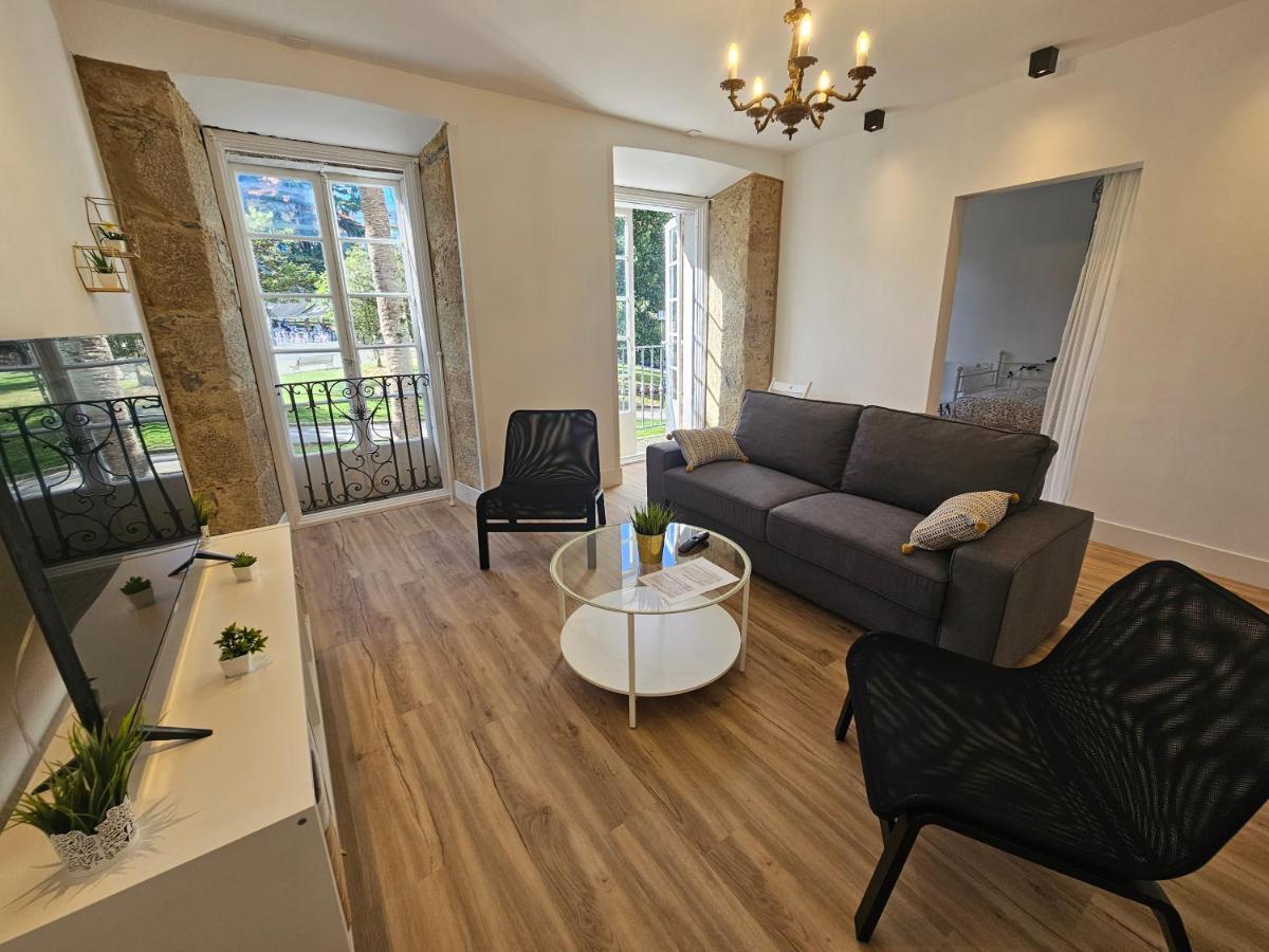 Apartamentos En El Centro - Plaza De Amboage - Wifi แฟร์โรล ภายนอก รูปภาพ