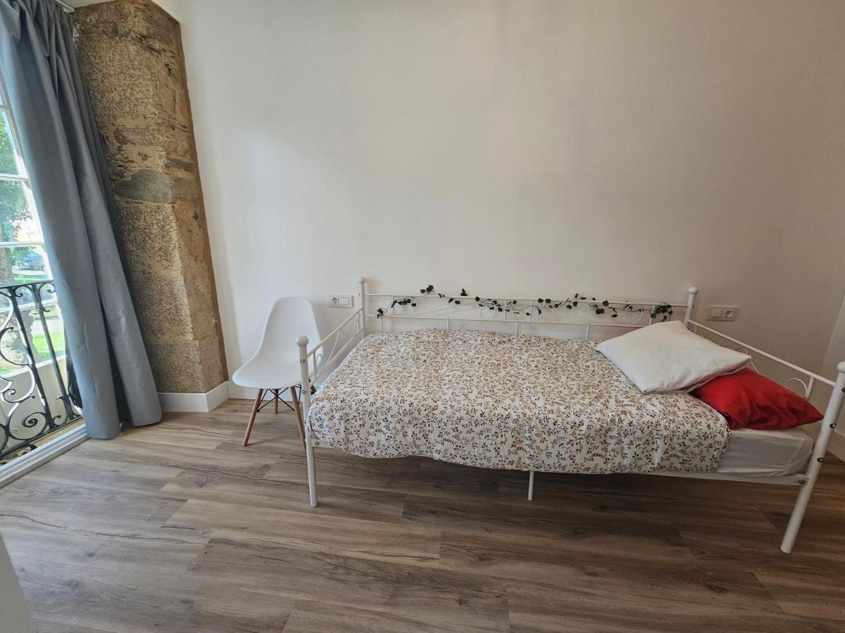 Apartamentos En El Centro - Plaza De Amboage - Wifi แฟร์โรล ภายนอก รูปภาพ