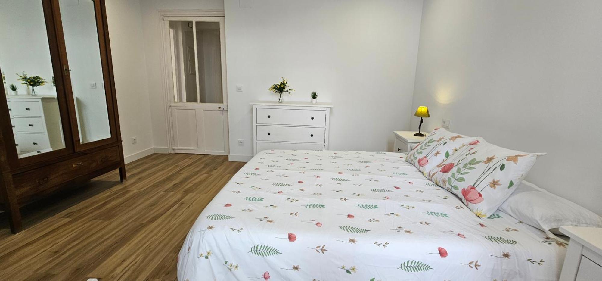 Apartamentos En El Centro - Plaza De Amboage - Wifi แฟร์โรล ภายนอก รูปภาพ